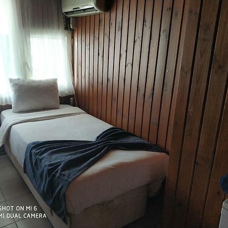 Hotel Akkus อิสตันบูล ภายนอก รูปภาพ
