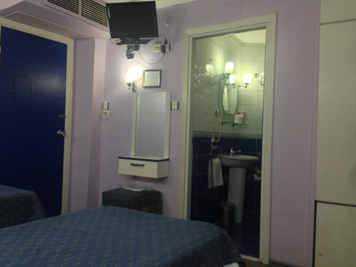 Hotel Akkus อิสตันบูล ภายนอก รูปภาพ