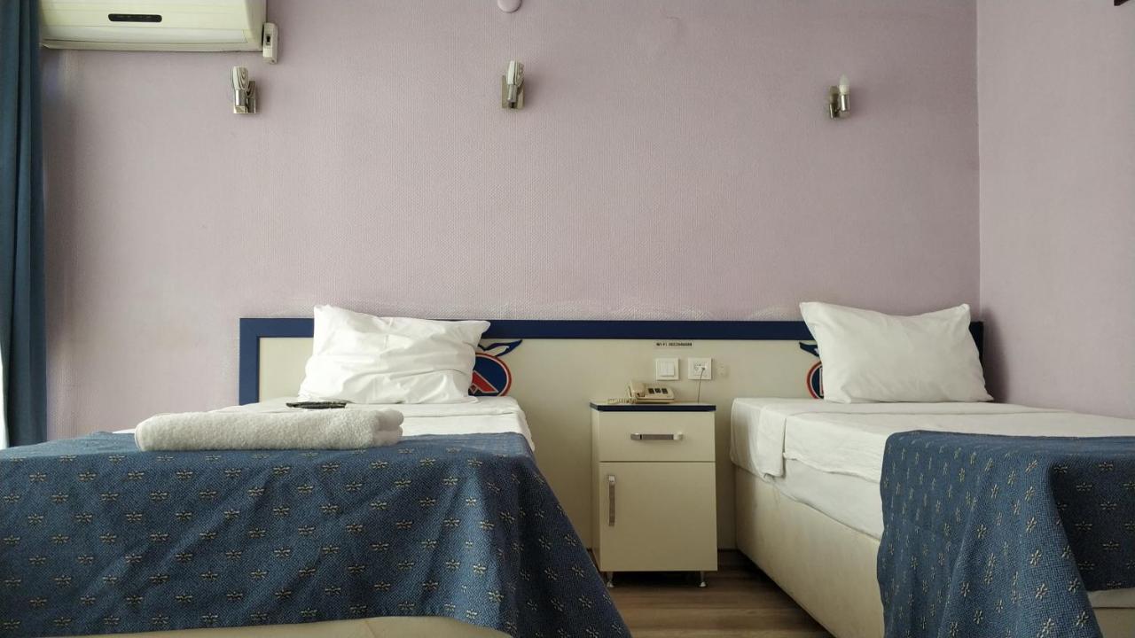 Hotel Akkus อิสตันบูล ภายนอก รูปภาพ