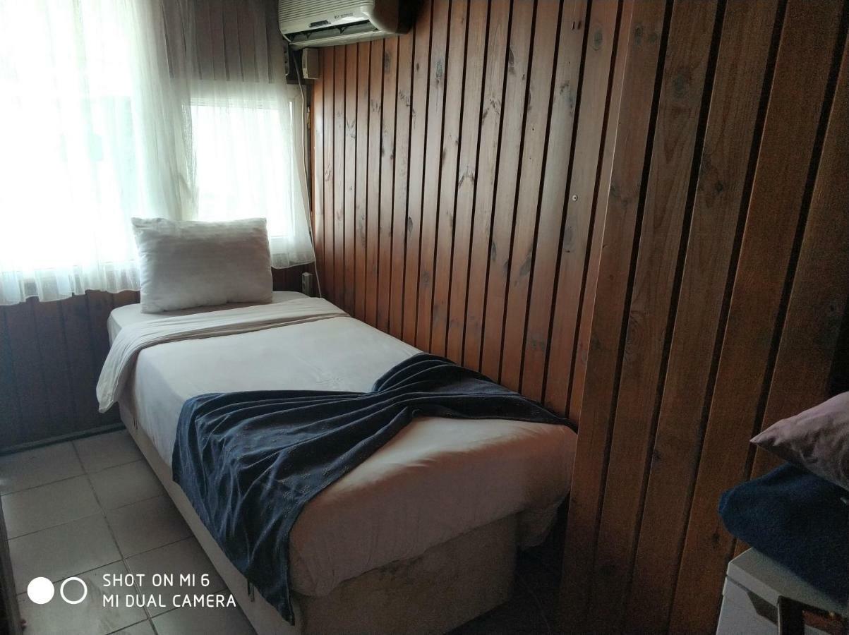 Hotel Akkus อิสตันบูล ภายนอก รูปภาพ